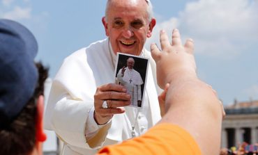 Pope: Only Holy Spirit can fill hearts thirsting for love