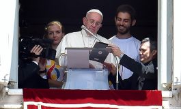 Pope Francis delivers his own how-to for families