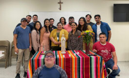 Cuatro décadas cultivando  la fe de los jóvenes hispanos