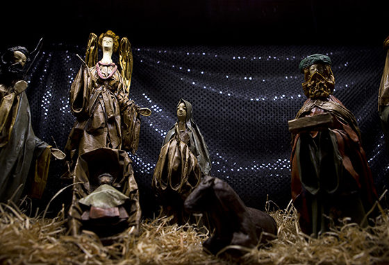 Creche crush: Couple has collection of 500 Nativity scenes