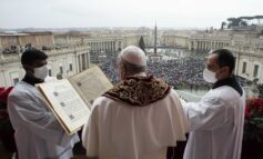 Pope prays Christmas will bring yearning for peace, dialogue
