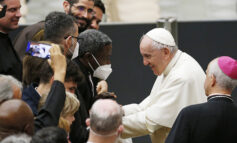 Be voice of God to all, pope tells missionaries of mercy
