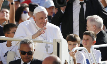 Discernment means recognizing God in the unexpected, pope says